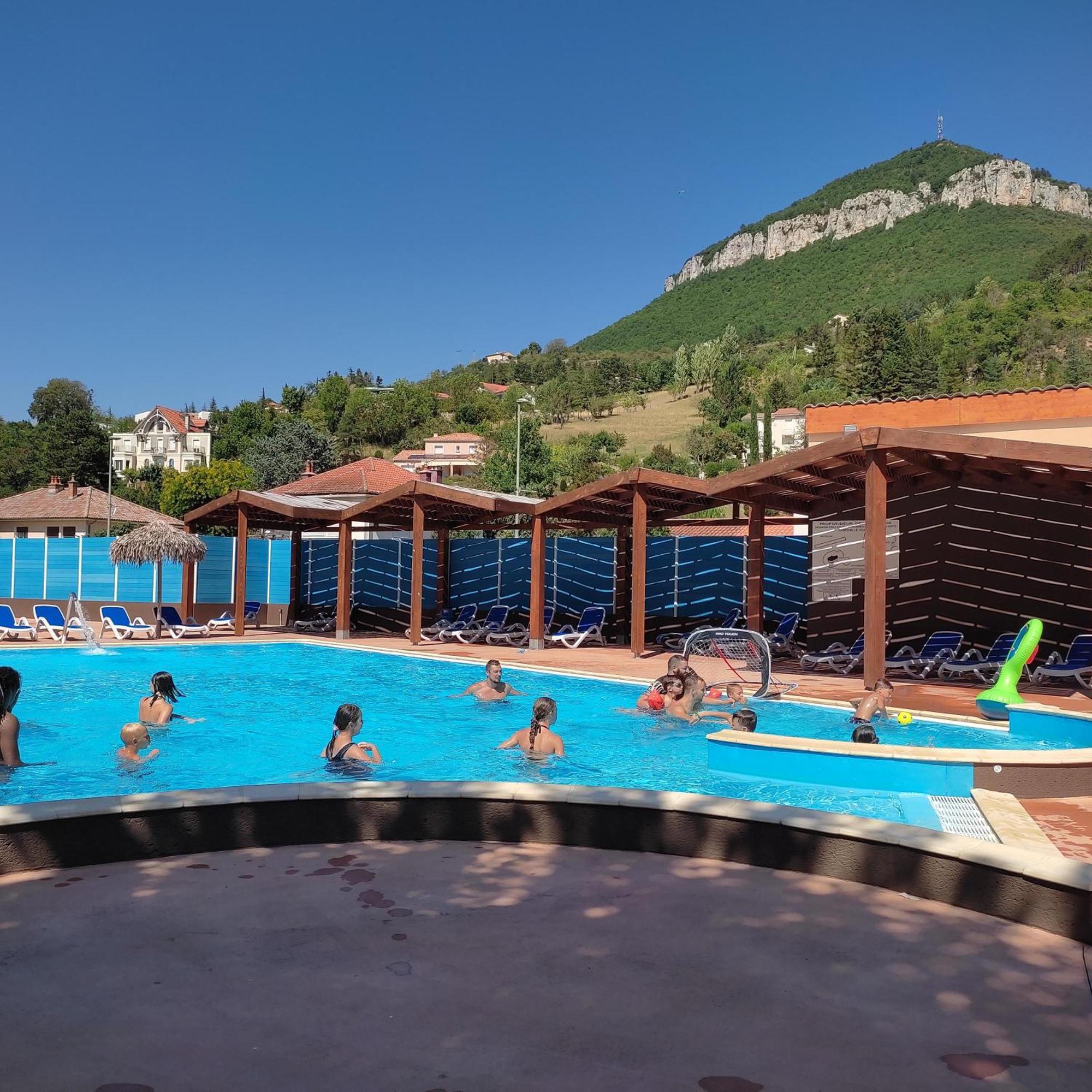 Mobil Home Xxl 4 Chambres - Camping Le Viaduc Μιλό Εξωτερικό φωτογραφία